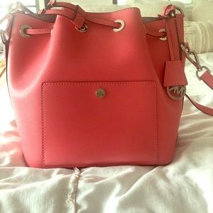 Like new! Michael Kors bucket bag in coral